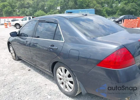 2006 Honda Accord 3.0 Ex z USA, uszkodzony, nr VIN 1HGCM66536A007651